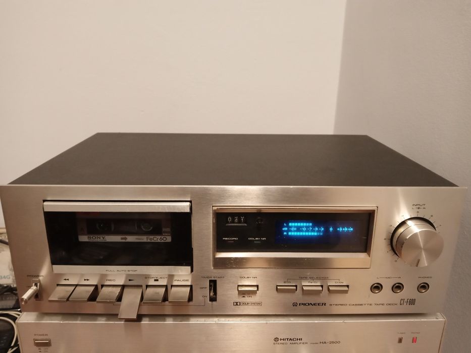 Pioneer ct f 600
