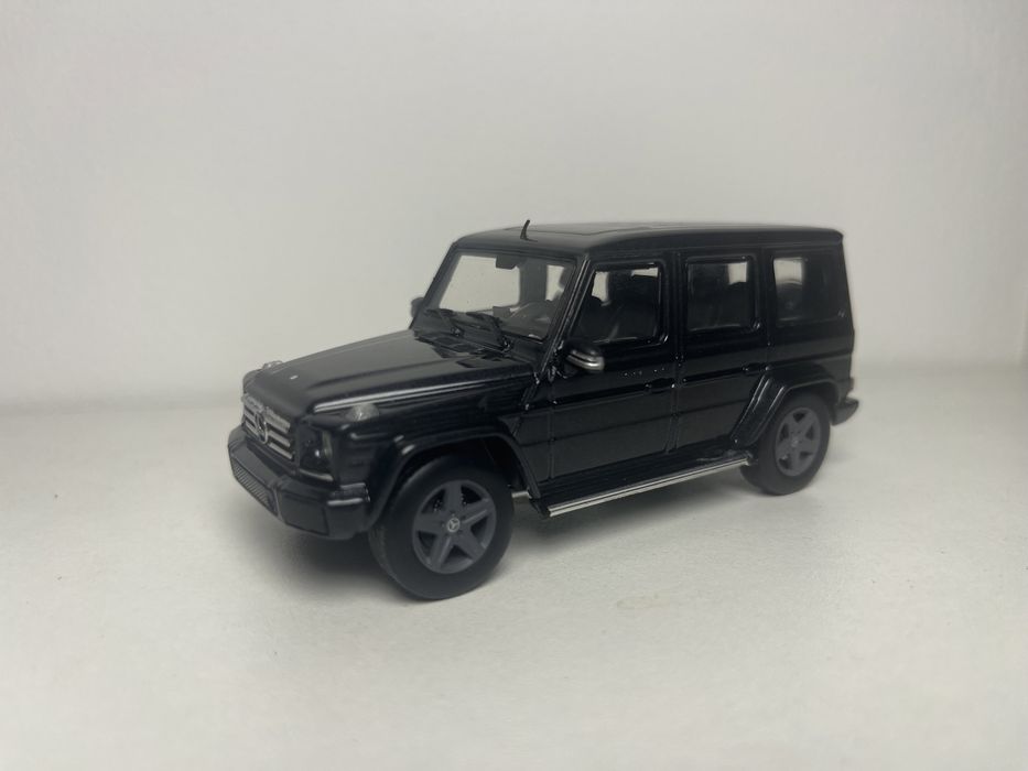 Продам модель Гелендваген 1:43