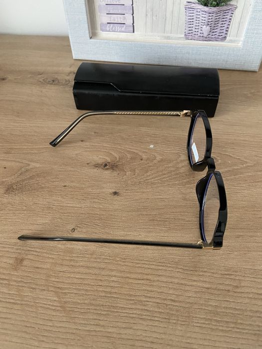 Дамски рамки за очила + калъф