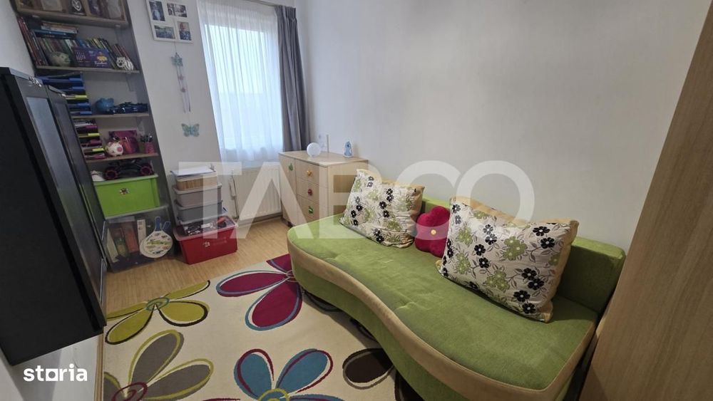 Apartament de vanzare 3 camere decomandate mobilate utilate Turnisor