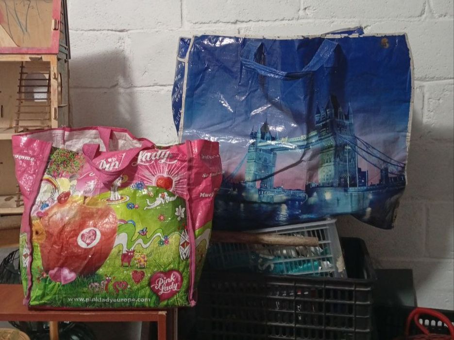 Вешала, вешалки,Сумки большие