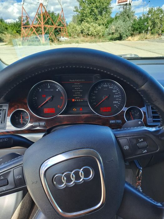 AUDI A8 2008 — imagine 3
