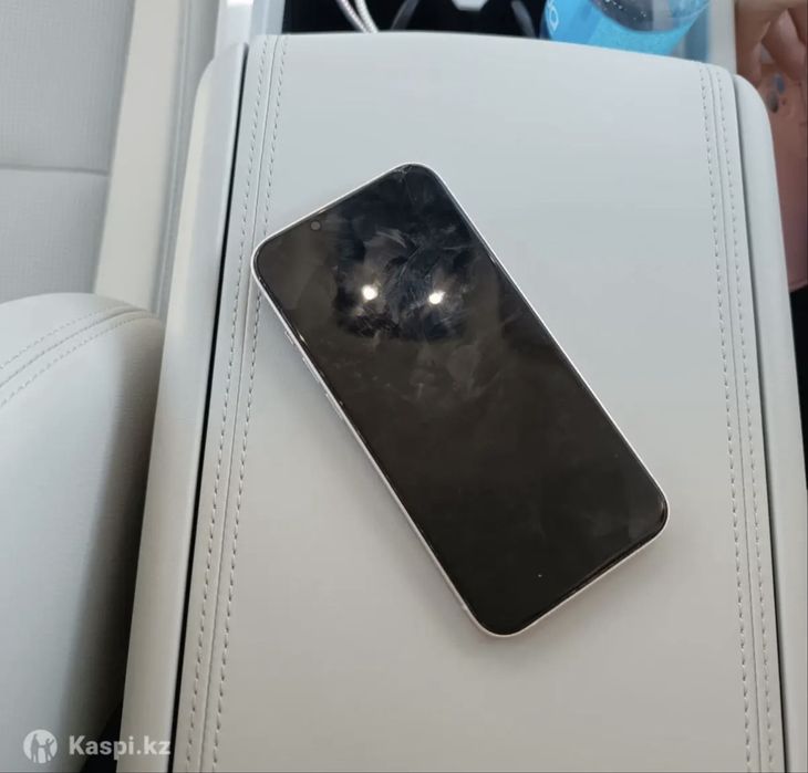 Iphone 13 розового цвета