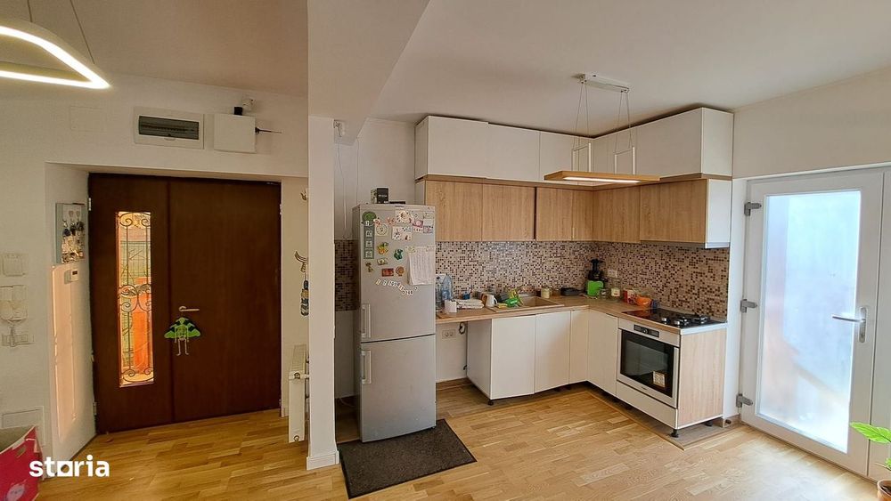 Casa Bragadiru 4 camere 4 bai curte 170 mp incalzire pardoseala