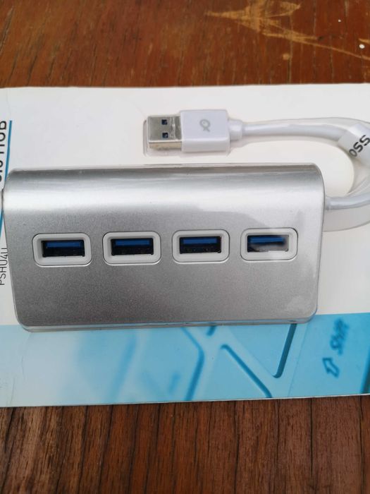 Hub USB 3 cu 4 porturi usb 3 de mare viteaza