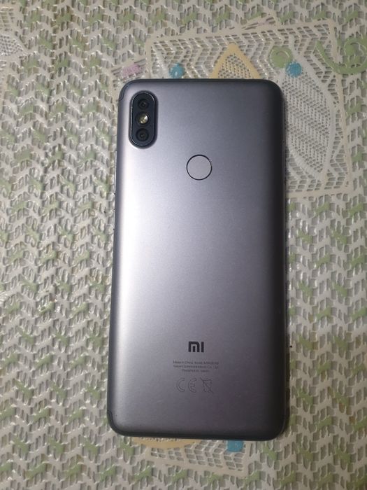 Смартфон  Redmi S 2  4/64гб