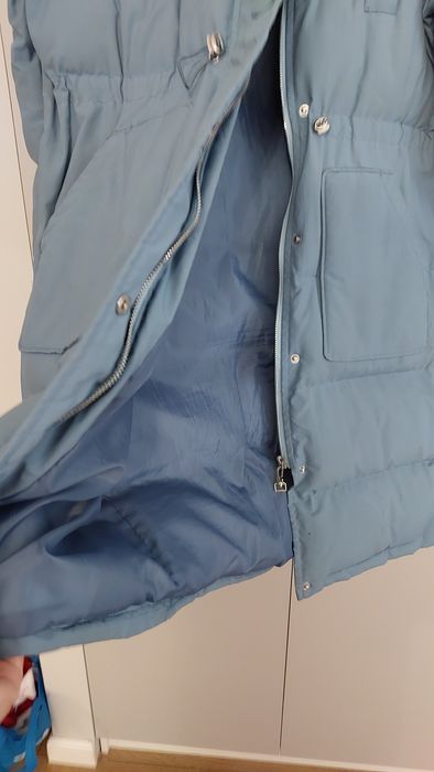 Голубая куртка с воротником