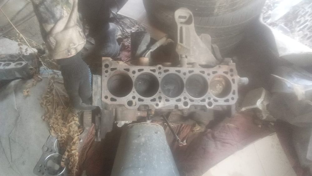 продам блок Ауди 100 с4