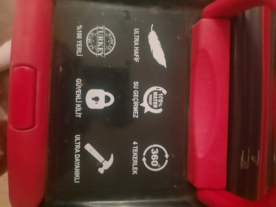 Продается чемодан