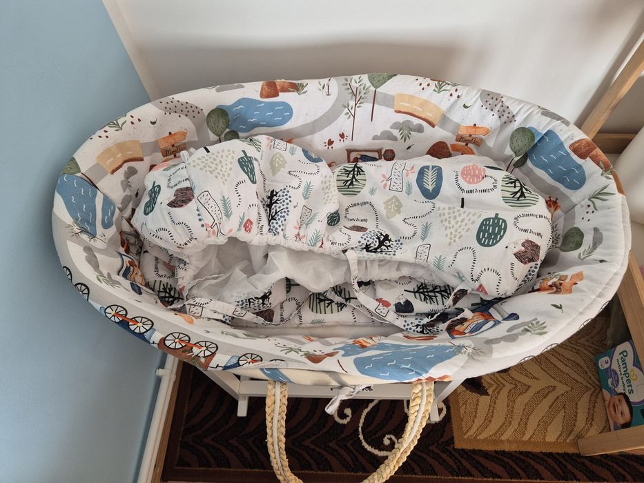 Coșuleț bebelus / patut bebelus cu sistem Leganare Ahoj Baby