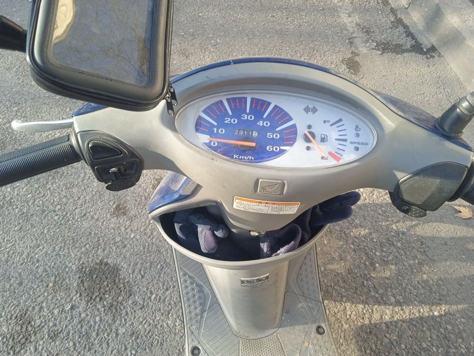 Мопед Honda dio 56