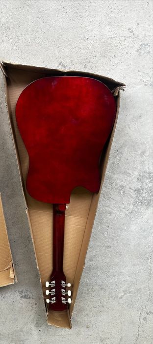 Gitara holati yangi