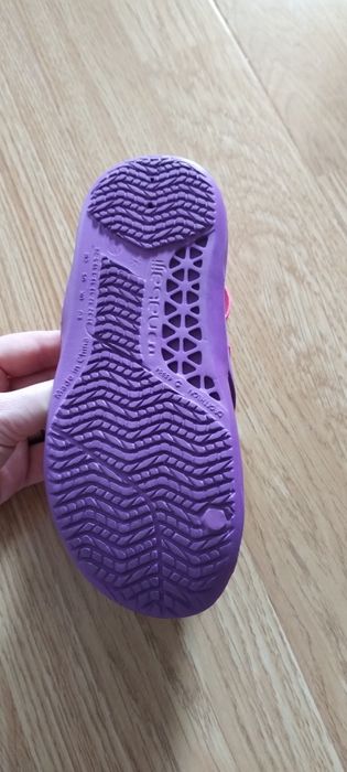 Slapi cu bretea 31-32 fetita