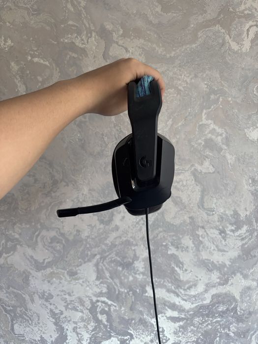 Наушник Logitech g335