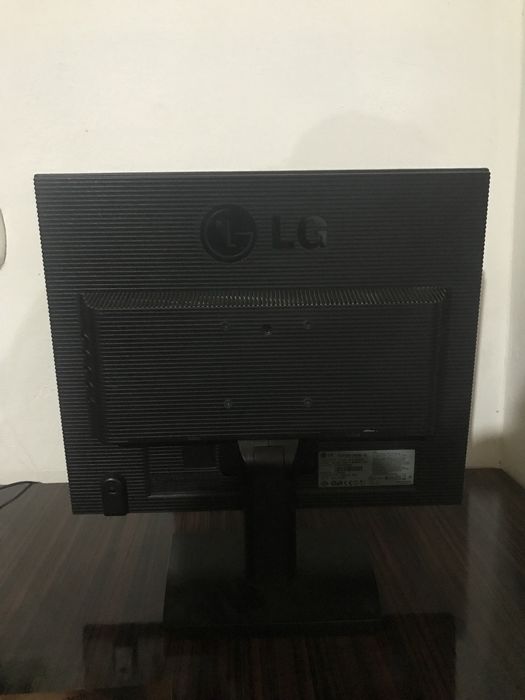 LG MONITOR sotiladi