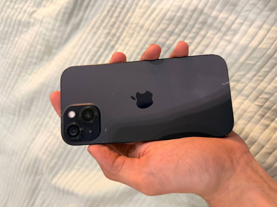 Iphone 15 128gb.