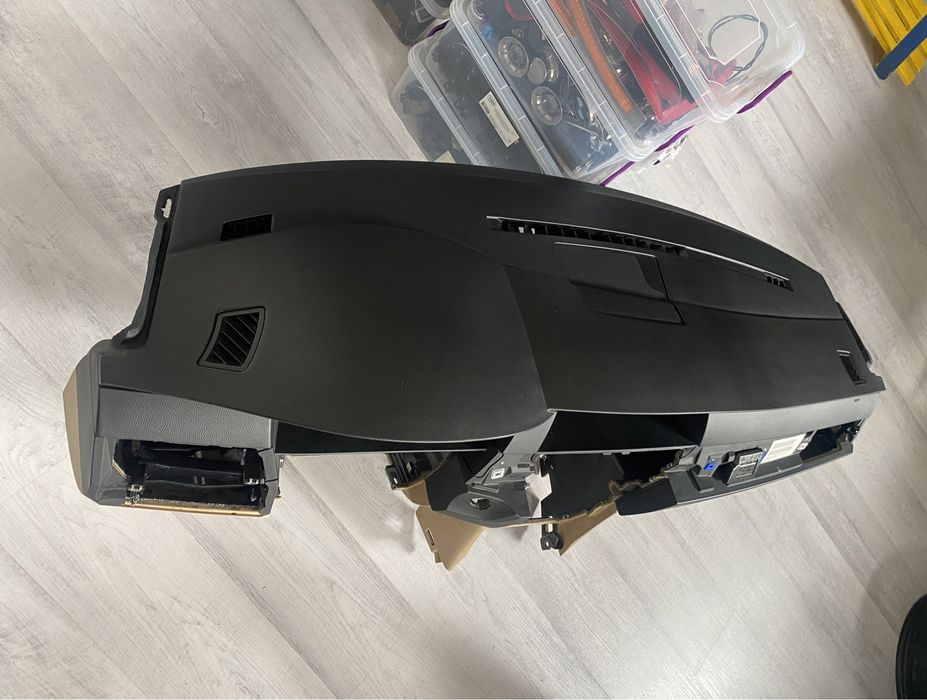 Plansa bord BMW E60 E61 LCI