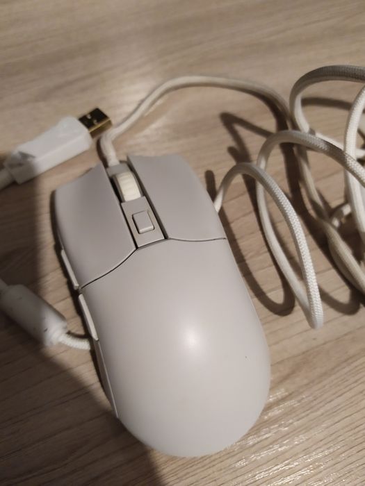 Продам игровую мышьку для ПК