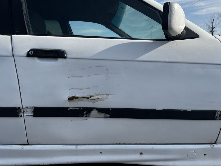 BMW 320 E36 1991 год