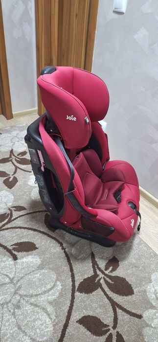 Scaun auto ,copii Joie cu sistem isofix