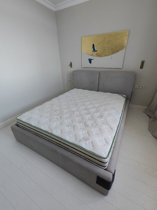 Матрас 160*200 бу качественный