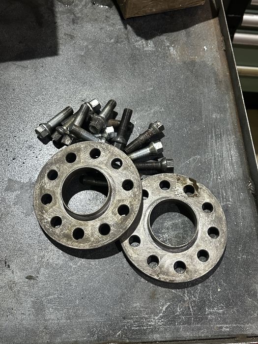 Flanse distantiere H&R de 15mm audi 5x112 audi A4,A5,A6,A7 cu prezoane