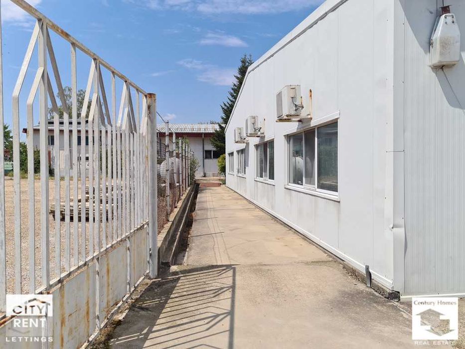 135217 Бизнес помещения с отлична локация в гр. Лясковец