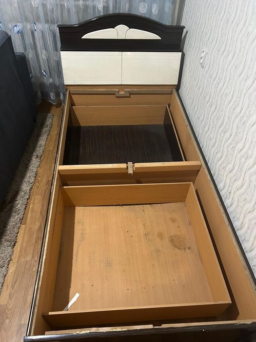 Продам мебель в спальную комнату