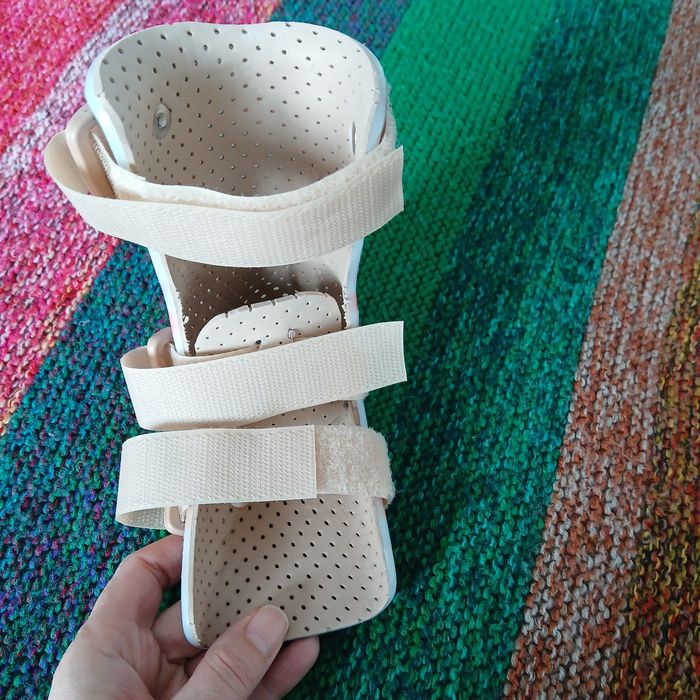 Orteza glezna picior stang