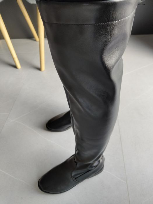 Високи дамски ботуши 40н.