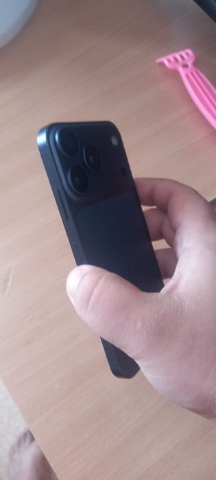 Продам Айфон 17 про, внутри 11 айфон