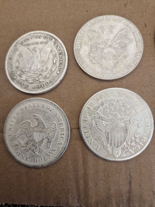 Американски монети долари