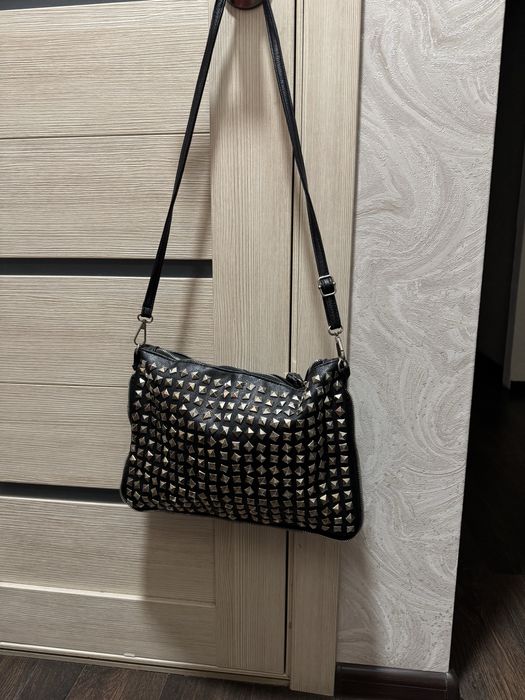 Продам женскую сумку