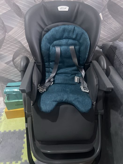 Продам деттский стульчик для кормления