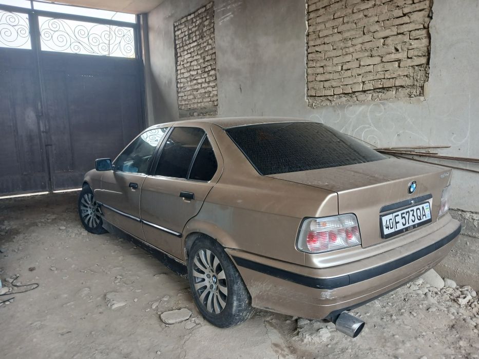 Сотилади BMW 1994