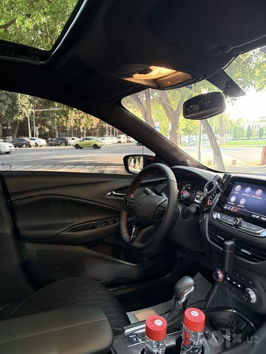 Onix red line фулл позиция, 2024 йил пробег 61000 км. Нархи 14000 $
