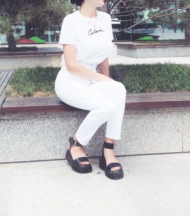 Трендовые кожаные сандалии ZARA 36р.