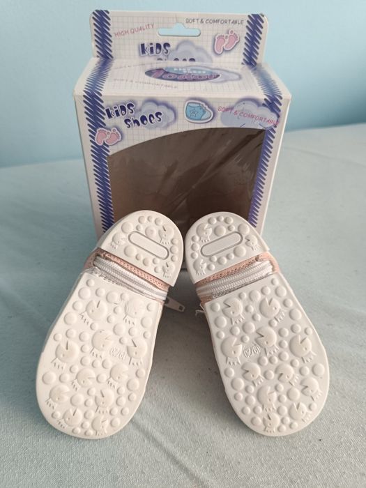 Обувки за прохождане Todor 19/20 номер