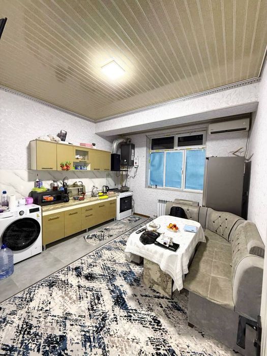 Просторная 2-комнатная квартира с евроремонтом в ЖК Азия Хаус