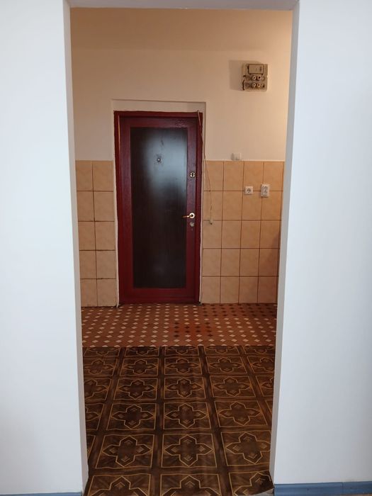 Vând garsoniera zona Viaduct