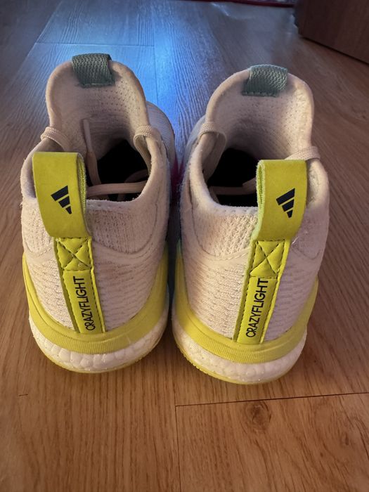 Продаю кроссовки adidas crazy flight
