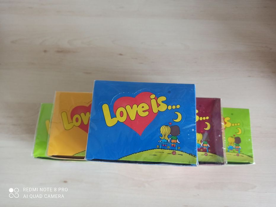 Жевательная резинка Love is