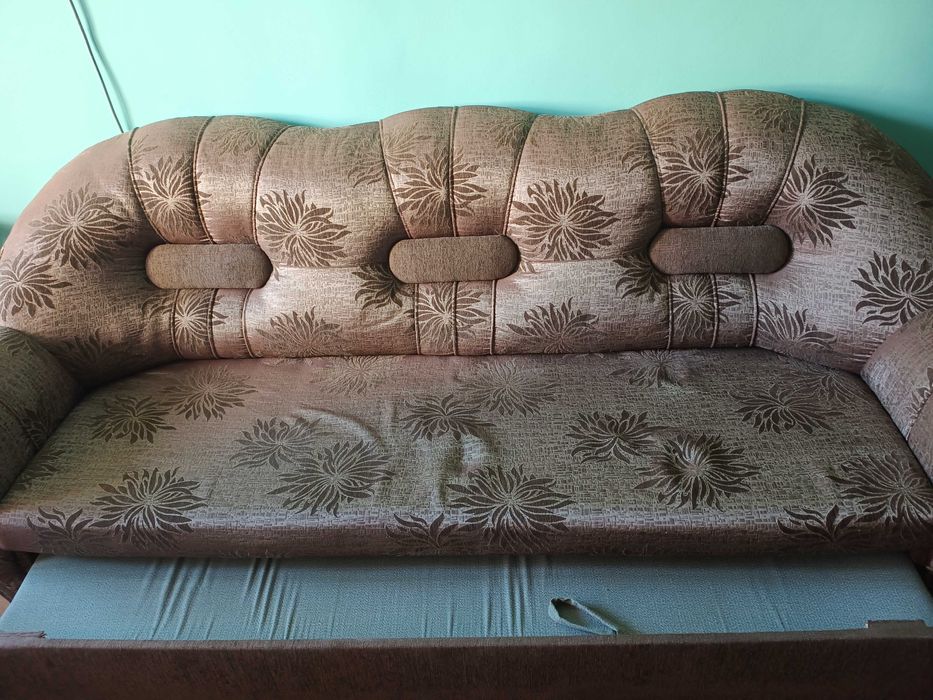 Продавам Холова гарнитура