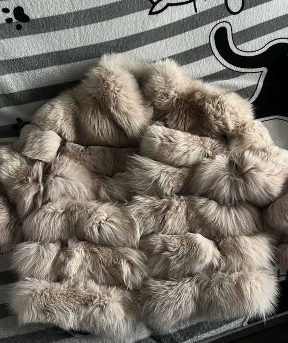 Продам шубу песец