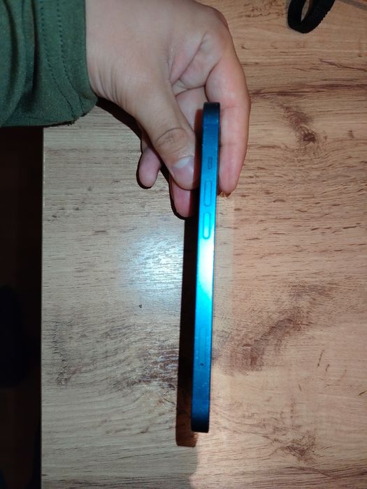 Продам Iphone 13 128GB