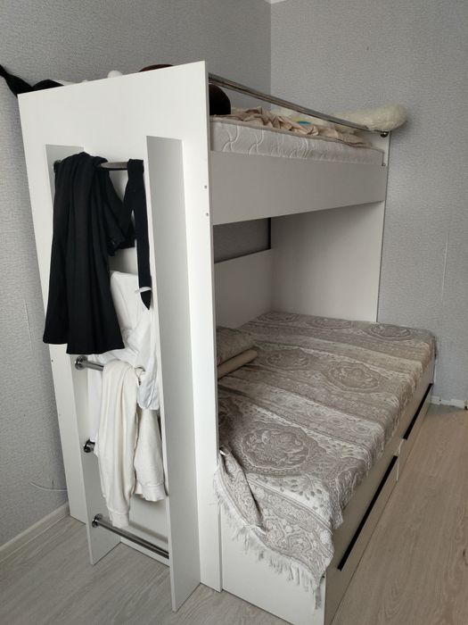 Детский крават хорошо состояние