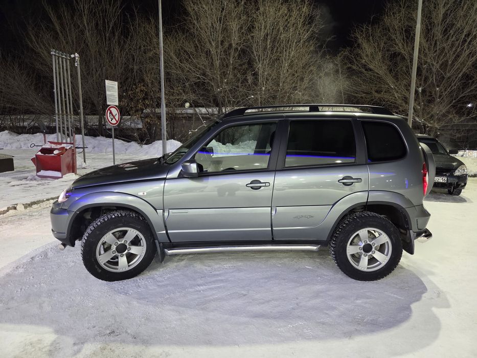 Продам ниву шевроле