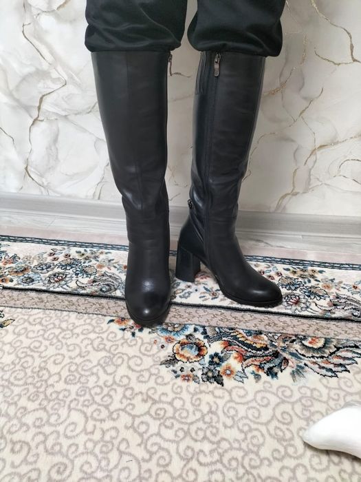 Кожанные сапоги европейка