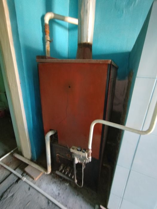 Продаётся котёл отопления ! 600.000