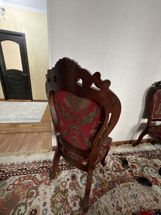 Столы со стульями